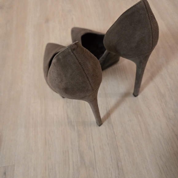Yves Saint Laurent Paris Suede Brown Woman's Heels - Picture 4 of 8
